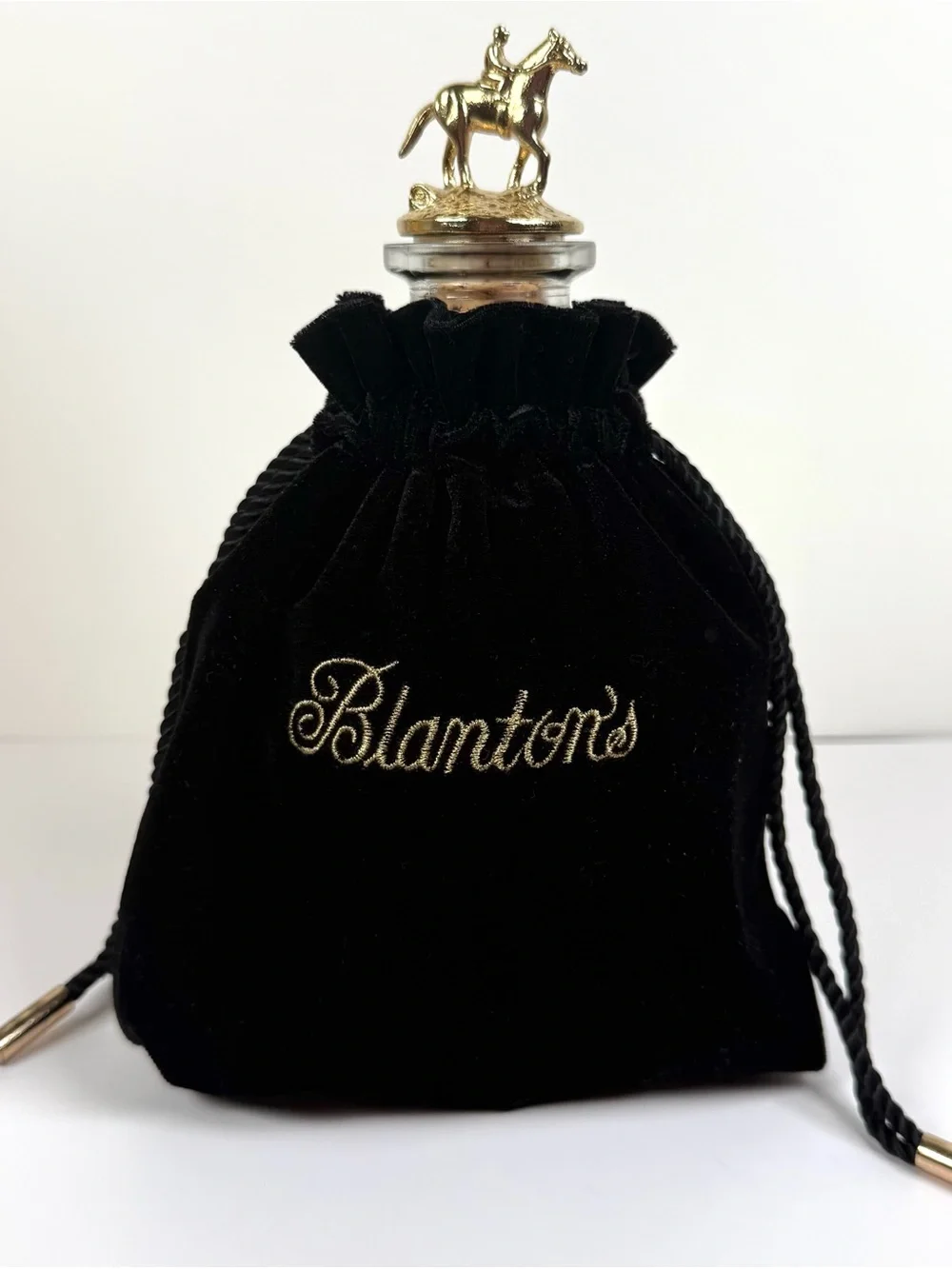Blantons Gold Bourbon Whiskey 750 ml Empty Unrinsed Bottle Bag Box Stopper “B”